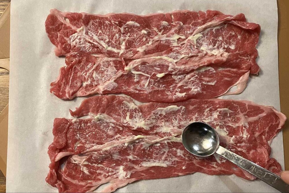 発酵食品腸活レシピ「まいたけの牛肉巻きみそソース」