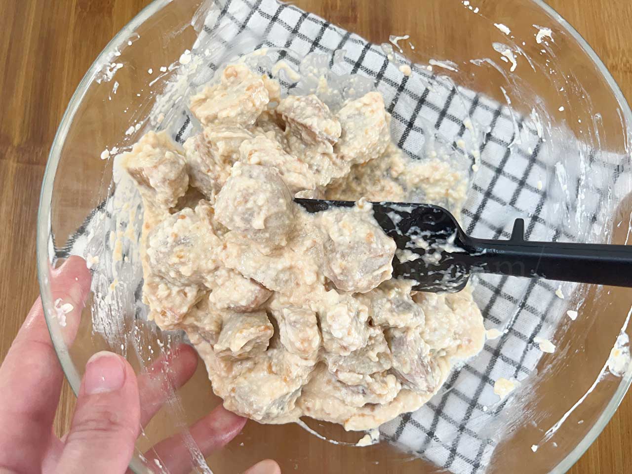 発酵食品腸活レシピ「揚げ里芋の醤油麹白和え」